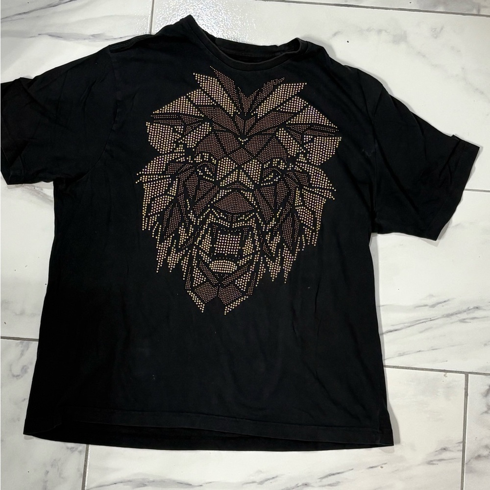 Sean John Black T-Shirt with Geometric Lion Design